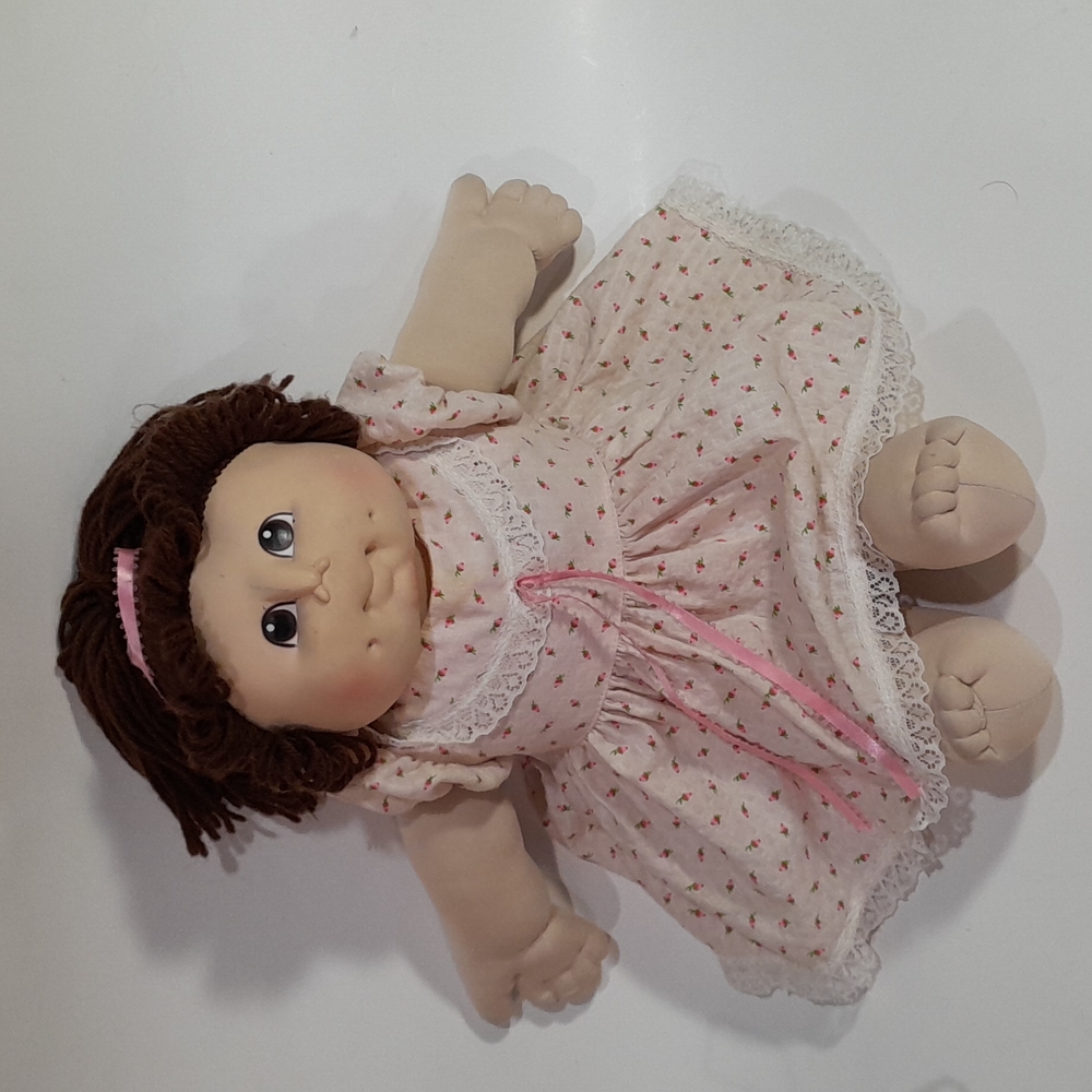 Vintage Cabbage Patch Doll, Girl Brunette